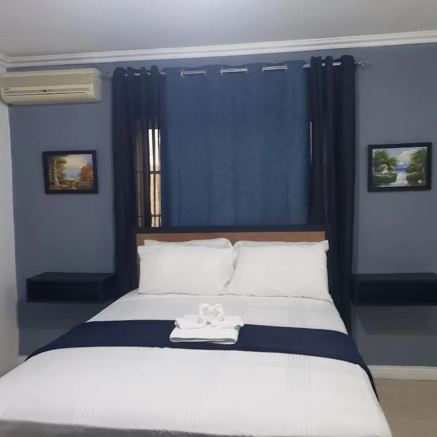 Comfortable & Secure Chateau Kingston